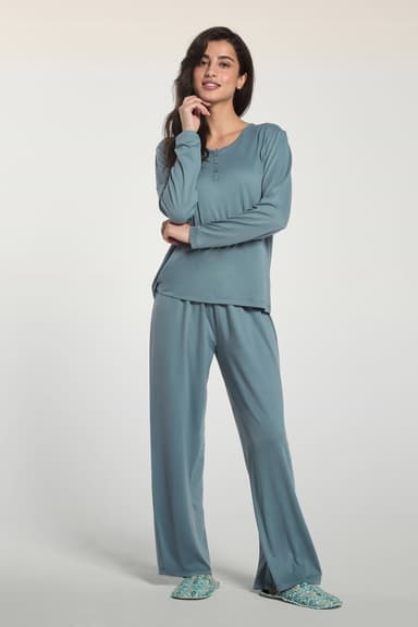 Solid Pyjama Set with Rounded Neck