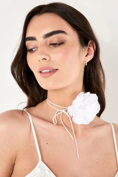 Flower Choker Necklace