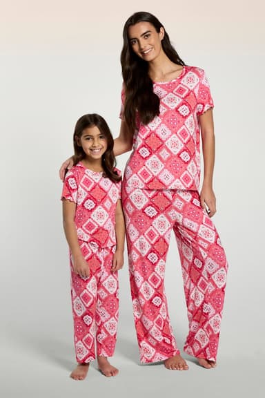 Girls’ Geometric Print Pajama Set